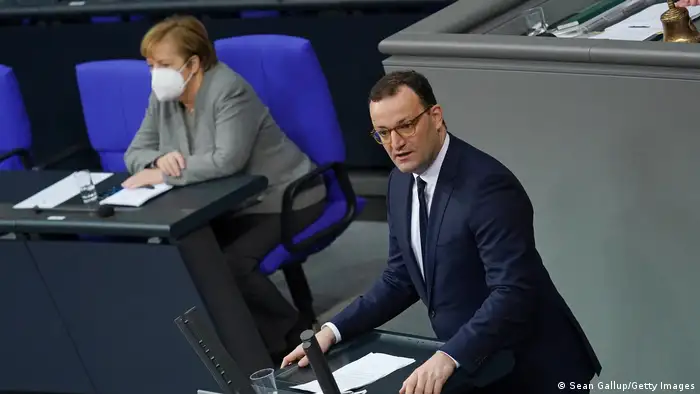 Deutschland Bundestag Änderung des Infektionsschutzgesetzes Jens Spahn