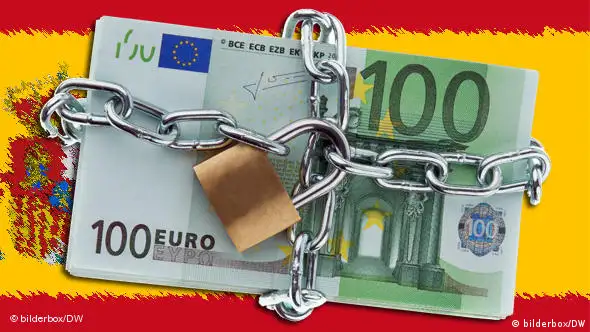 Auf einer Spanien-Flagge liegt ein Bündel 100-Euro-Scheine in Ketten (Foto/Montage: bilderbox/DW)