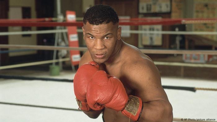 Mike Tyson: ′Everyone fights for a reason′ | Sports| German football and  major international sports news | DW | 25.11.2020