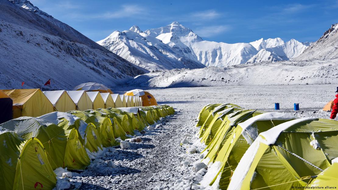 O Acampamento Base, no pé do Monte Everest