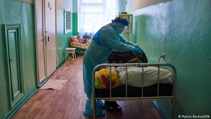 Ukraine Corona-Patienten im Krankenhaus in der Stadt Liubar