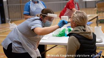 Тест на коронавирус в Англии