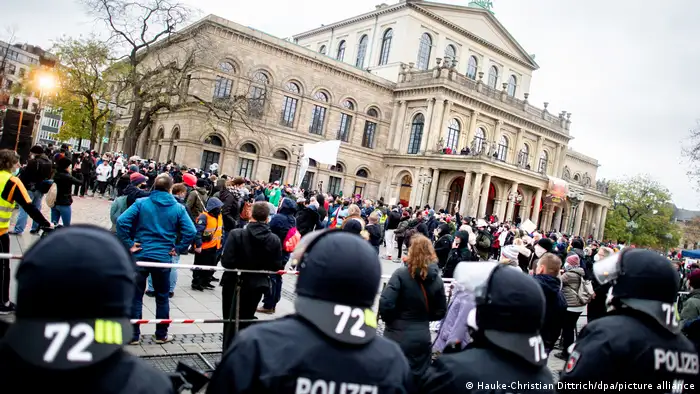 Deutschland Hannover | Coronavirus | Protest gegen Maßnehmen