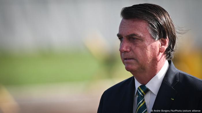 Presidente Jair Bolsonaro diz que imunizantes serão adquiridos depois de aprovados pela Anvisa