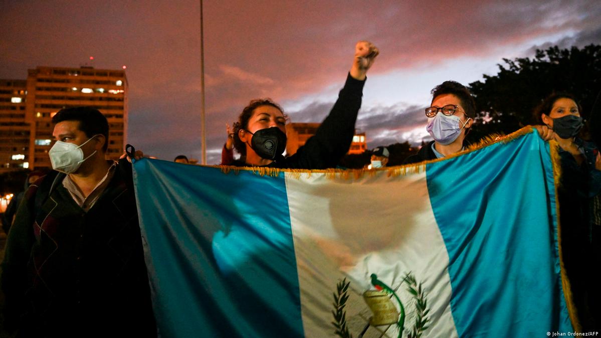 Crisis en Guatemala: llega la OEA a solicitud de Giammattei