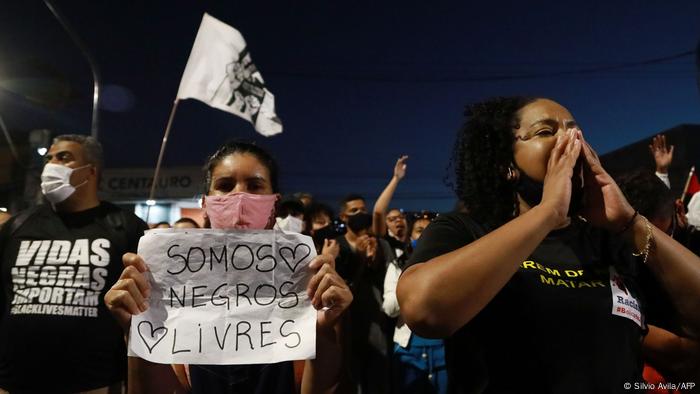 Brasilien | Joao Alberto Silveira Freitas | Nach Tod durch Sicherheitspersonal im Supermarkt | Ausschreitung