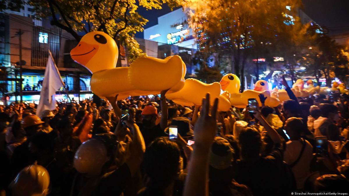 Rubber ducks have emerged as the new symbol of the pro-democracy movement. The large inflatable toys were initially used to mock authorities who sealed off the parliament building, which is situated on a river bank in the capital Bangkok. When water cannons pummeled the peaceful crowds, protesters used the ducks as improvised shields.