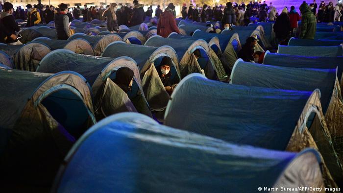 Frankreich Paris Zeltlager für Flüchtlinge am Place de la Republique