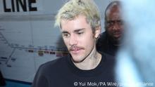 ARCHIV - 11.02.2020, Großbritannien, London: Justin Bieber, kanadischer Sänger und Popstar, kommt im Nachtclub Tape zur Vorstellung seines Albums «Changes» an. (Zu dpa Bieber enttäuscht über Grammy-Nominierung: «Changes» ist doch R&B) Foto: Yui Mok/PA Wire/dpa +++ dpa-Bildfunk +++ |