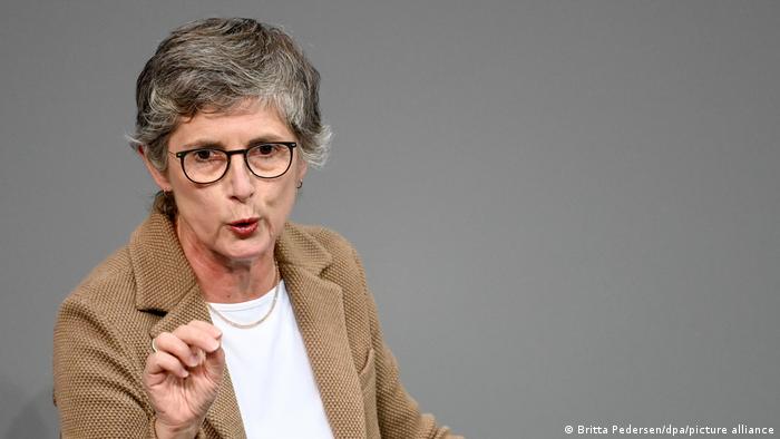 Britta Haßelmann speaking in the Bundestag