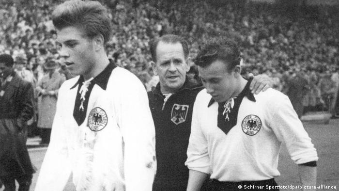 Fußball 1954: Deutschland-Frankreich Seeler Debut