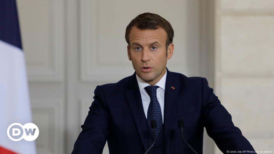 france-emmanuel-macron-vows-to-change-laws-on-child-sex-abuse-dw-24-01-2021
