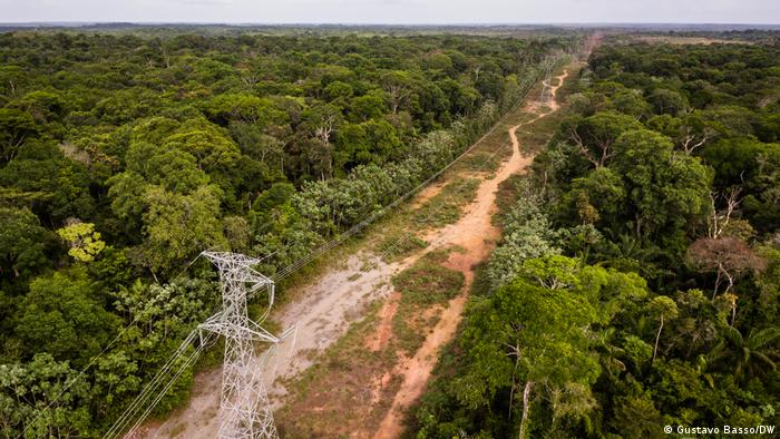 Linhas de transmissão de energia no Amapá