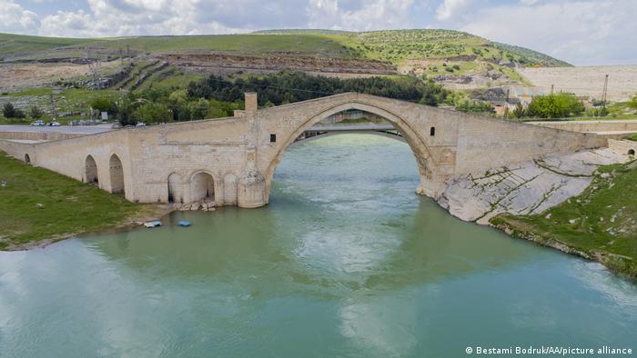 Malabadi most iz 12. veka u oblasti Mardin u Turskoj, u blizini Dijabarkira