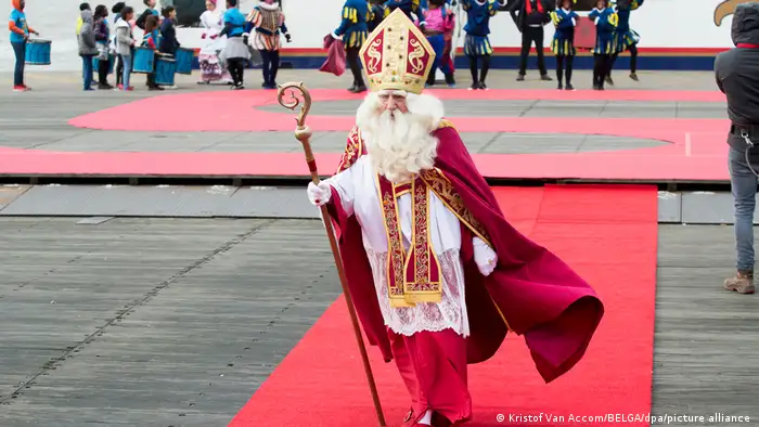 St. Nicholas on the red carpet | Arrival of St. Nicholas in Antwerp, Belgium