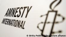 Logo der Organisation Amnesty International. Die Menschenrechtsorganisation Amnesty International (AI) strukturiert ihre Führung um. Fünf der sieben Mitglieder der Generaldirektion würden die Organisation bis Oktober verlassen, teilte AI am Mittwoch mit. +++ dpa-Bildfunk +++
