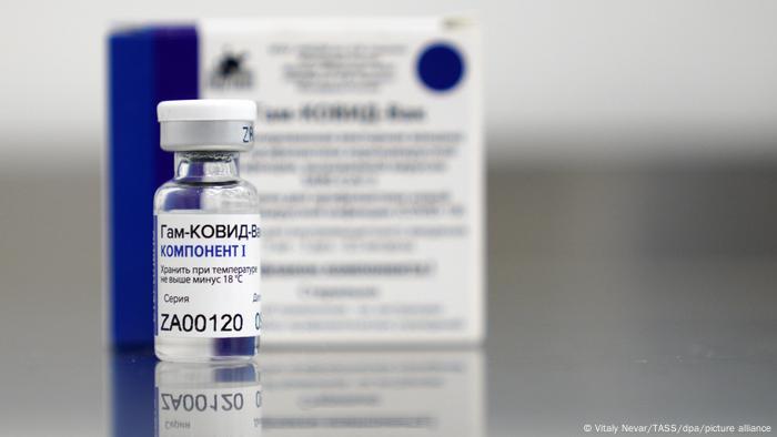 Coronavirus Russia Rolls Out Covid Vaccination In Moscow News Dw 05 12 2020