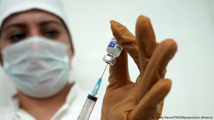El sondeo muestra que la tasa de rusos dispuestos a vacunarse es de 30%
