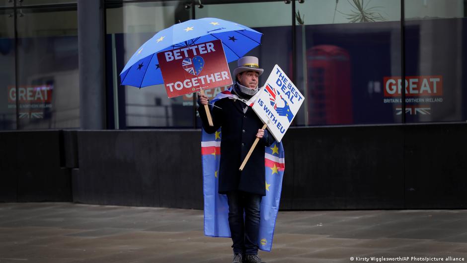 Labour′s Brexit conundrum | Business| Economy and finance news from a German perspective | DW - Vimarsana News