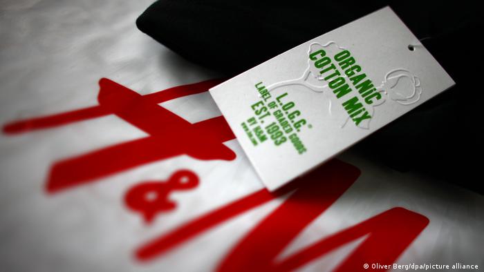 Deutschland Köln | Textilkette H&M | Skandal um Bio-Textilien