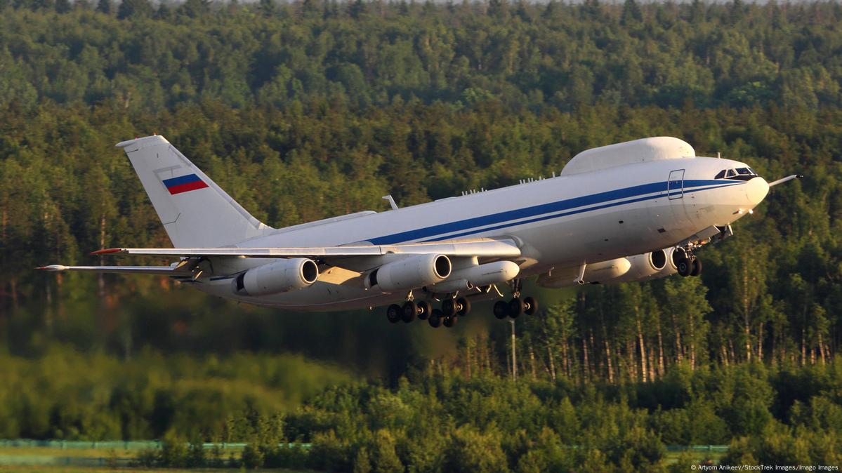 Russia Equipment Stolen From Doomsday Plane Dw 12 09 2020