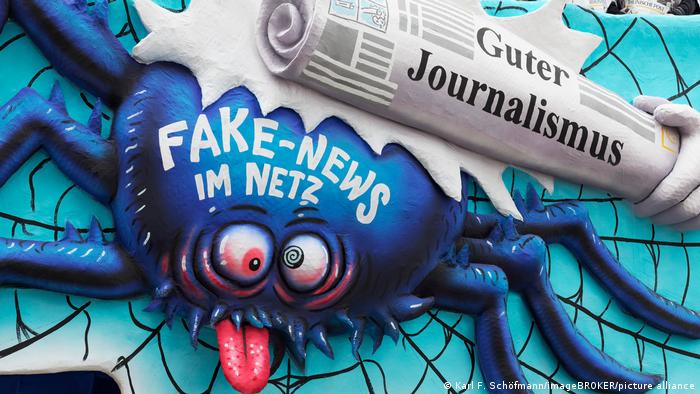 Symbolbild l Zeitung l News - Journalismus schlägt Fake-News