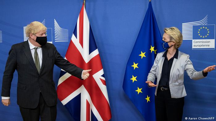 Foto de Boris Johnson y Ursula von der Leyen