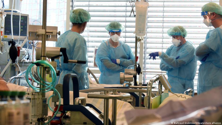 ″Einfach mal alles runterfahren″: In Deutschland geht das Licht aus | Aktuell Deutschland | DW - Vimarsana News