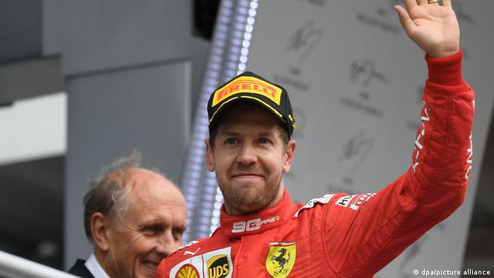 Sebastian Vettel At Ferrari One Last Time In Red Sports German Football And Major International Sports News Dw 12 12 2020