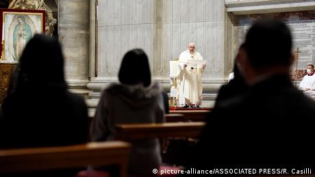 Vatikan | Papst Franziskus hält Messe auf 'Virgine de Guadalupe'