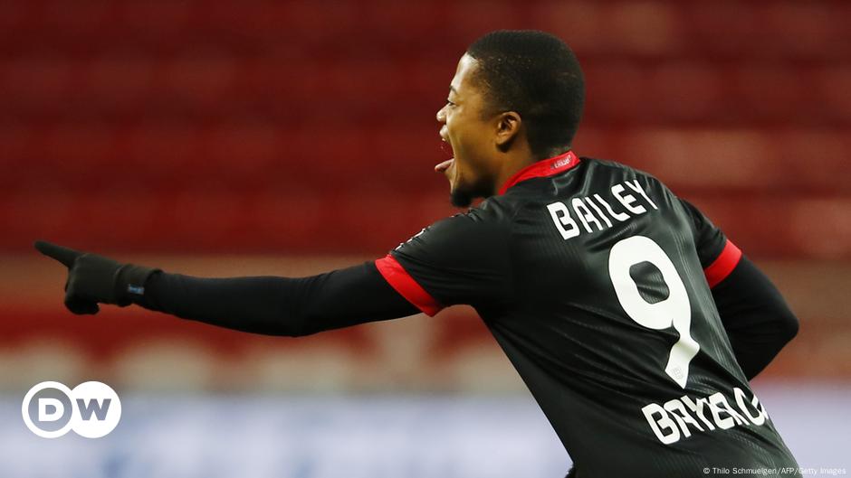 Bundesliga Leon Bailey And Florian Wirtz Fire Bayer Leverkusen Top Sports German Football And Major International Sports News Dw 13 12 2020