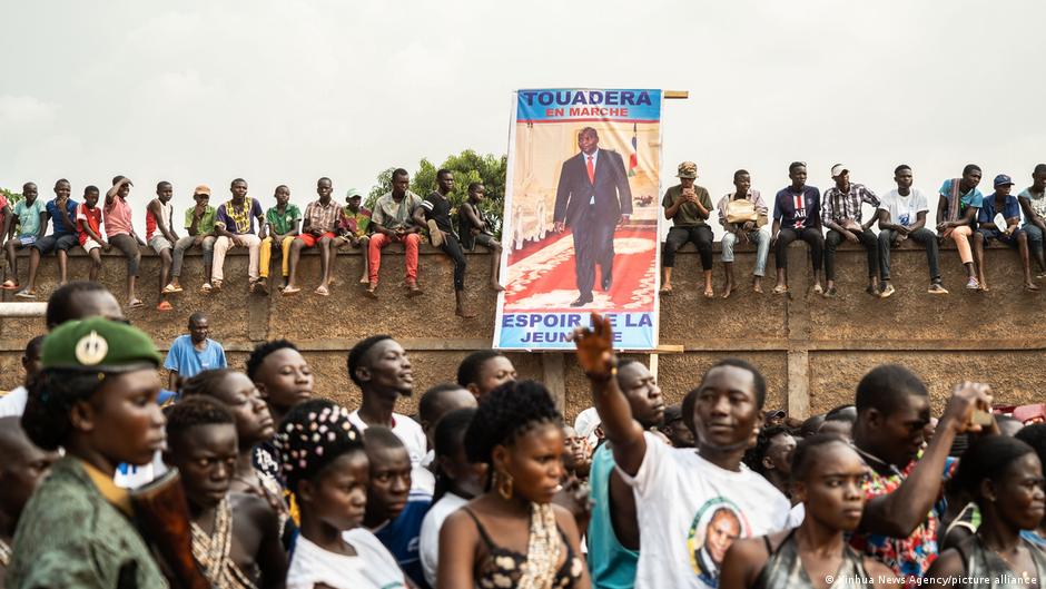 Central African Republic: Touadera expected to win election