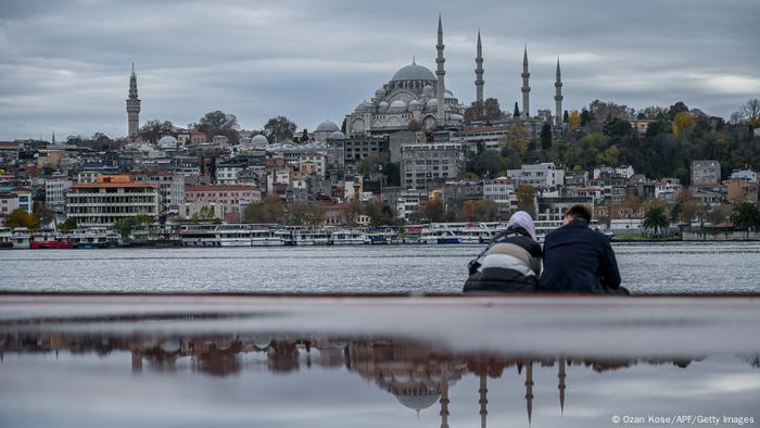 Türkiye'de turistler sokağa çıkma kısıtlamalarından muaf