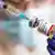 У Німеччині можуть уже після Різдва вакцинувати людей проти коронавірусу