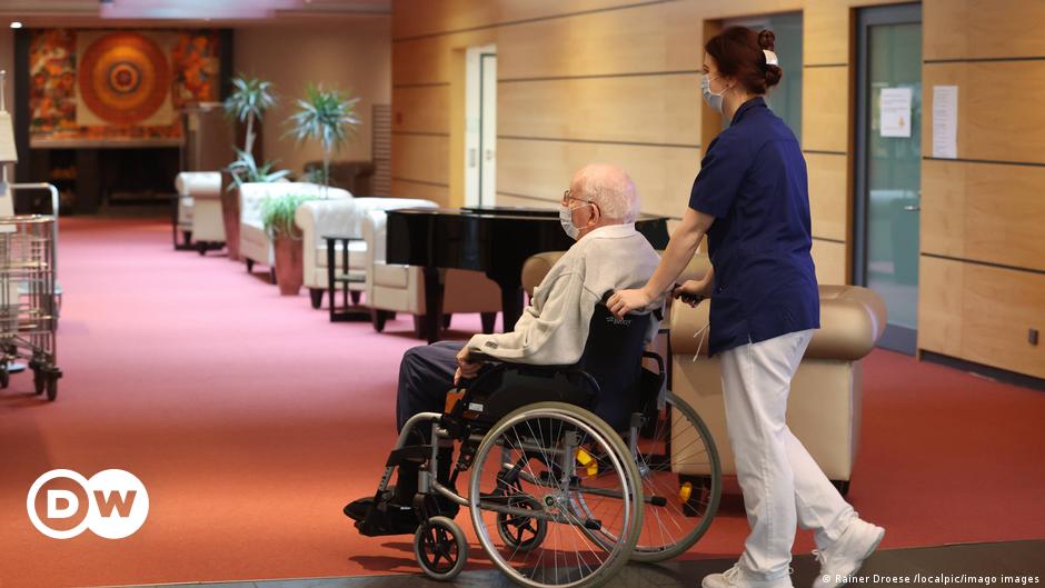 COVID digest: Nursing home outbreak despite vaccination