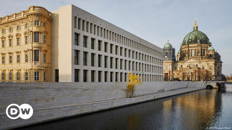 Berlin S Humboldt Forum Launches With Unanswered Questions Culture Arts Music And Lifestyle Reporting From Germany Dw 16 12 2020