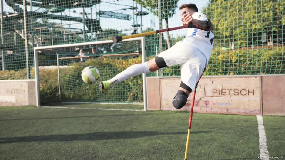 Lofty ambitions in amputee football – DW – 12/19/2020