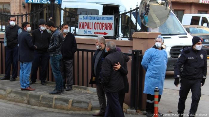 Türkei Gaziantep | Coronavirus | Brand auf Intensivstation, Todesopfer