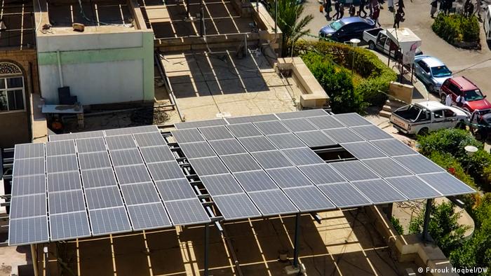 الطاقة الشمسية تحل مشاكل العديد من المستشفيات اليمنية، فهل يتم تمويل اعتمادها لحل مشاكل أخرى لا تقل أهمية؟ 