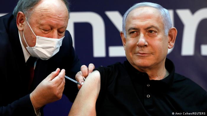 Başbakan Netanyahu canlı yayında aşı olmuştu