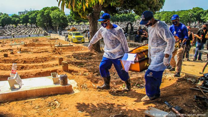 Pandemia já deixou quase 200 mil mortos no país