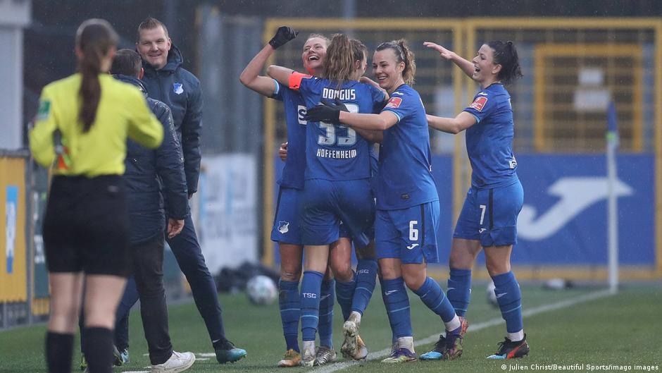 Bayern top women′s Bundesliga but criticism of FIFA Best XI | Sports| German football and major international sports news | DW - Vimarsana News