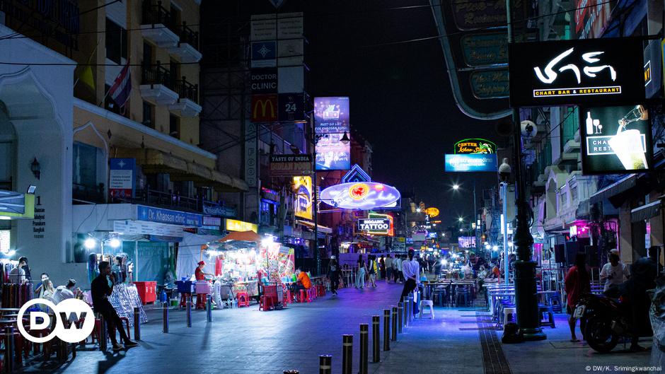 COVID 19 Bangkok s backpacker strip faces uncertain future DW