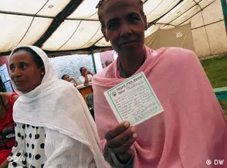 Eine Wählerin in der Region Oromia, Äthiopien, am 23. Mai 2010