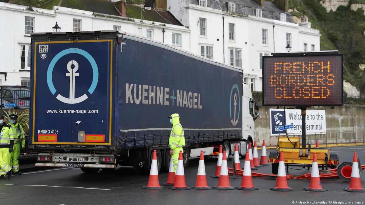 Bruselas pide mantener abiertas fronteras dentro de la UE