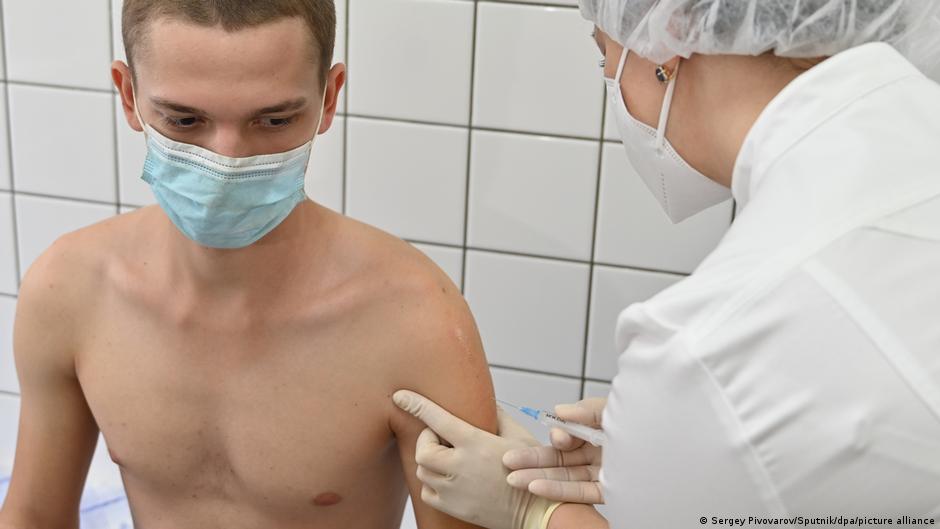 Russland Corona-Pandemie Impfung 