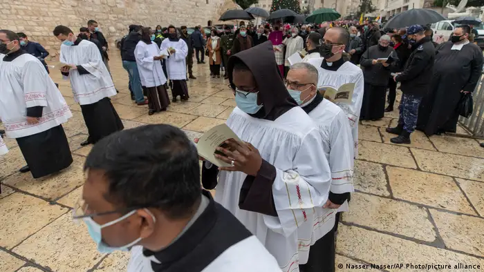 Clergy arrive in Bethlehem