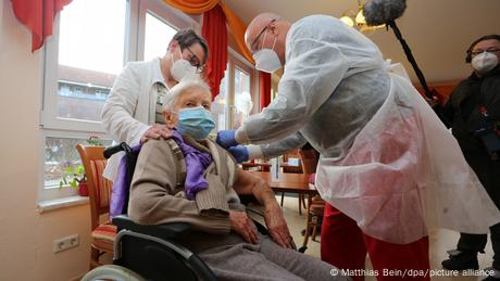 Germany: One year after the start of vaccinations