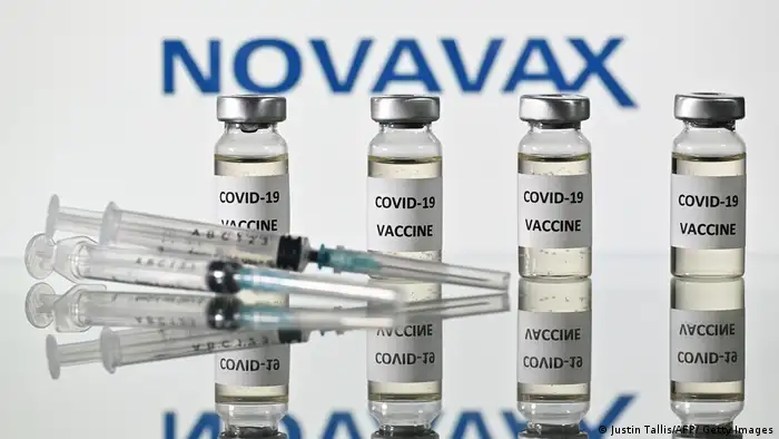 与迄今批准上市的疫苗不同，Novavax疫苗基于重组蛋白技术 