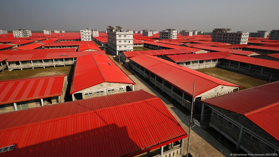 ভাসানচরে রোহিঙ্গা পাঠানো স্থগিত, ভবিষ্যৎ কী?